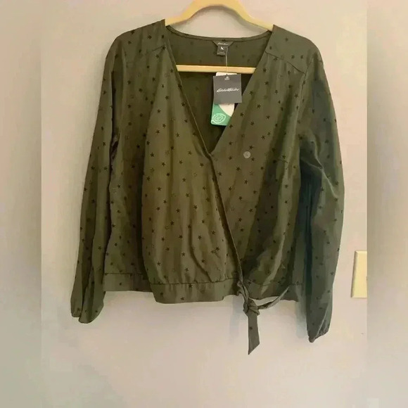 Woman’s Eddie Bauer Green 100% Tencel Lyocell Long Sleeve Wrap Star Top Size L - Picture 1 of 8